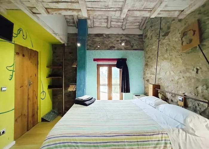 Con Bano Privado En Картес