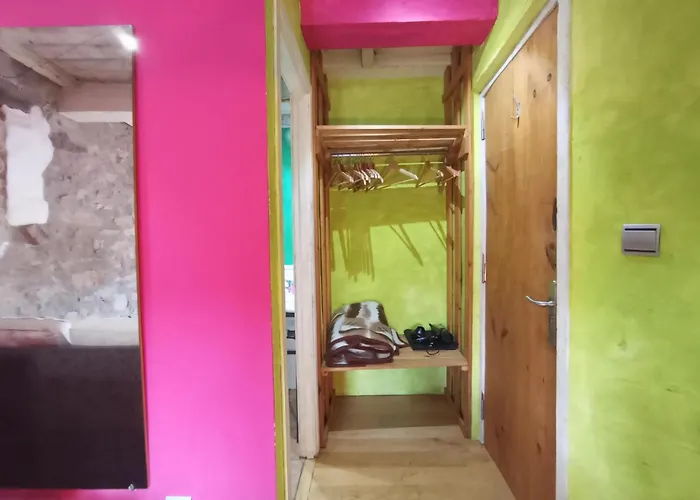 Con Bano Privado En Картес